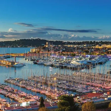 4 Persons - Center - Clim - 2 Mins Of - Juan Les Pins - And Sun * Antibes