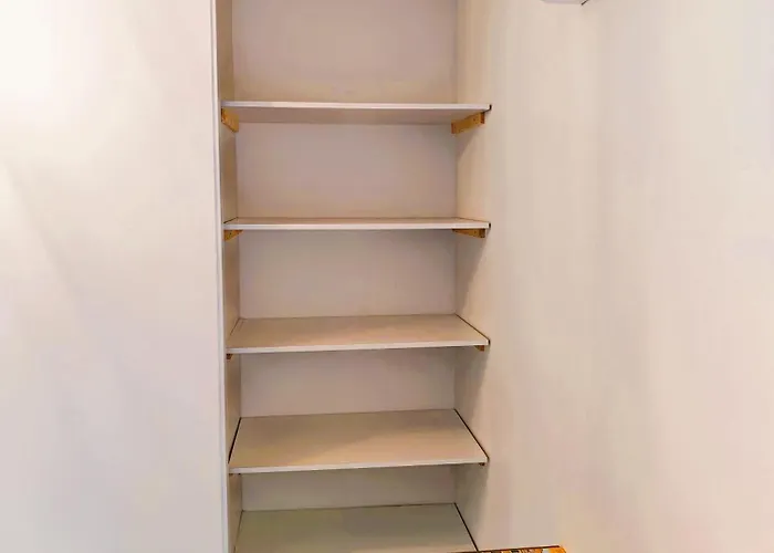 4 Persons - Center - Clim - 2 Mins Of - Juan Les Pins - And Sun