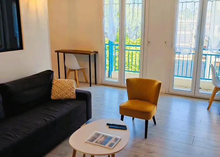 4 Persons - Center - Clim - 2 Mins Of - Juan Les Pins - And Sun Daire