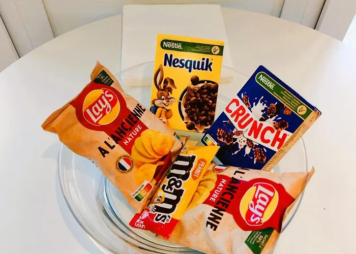 4 Persons - Center - Clim - 2 Mins Of - Juan Les Pins - And Sun Daire